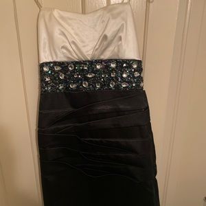 Black/white strapless dress, mini, size 5 bling and sequins mid way from top